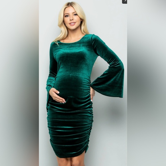 Elegant Green Velvet Maternity Dress - Picture 1 of 7